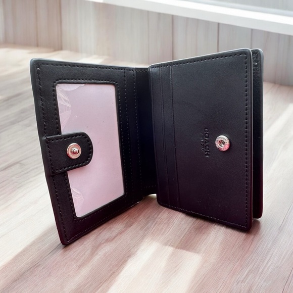 Coach Happy dog wallet - Picture 2 of 8